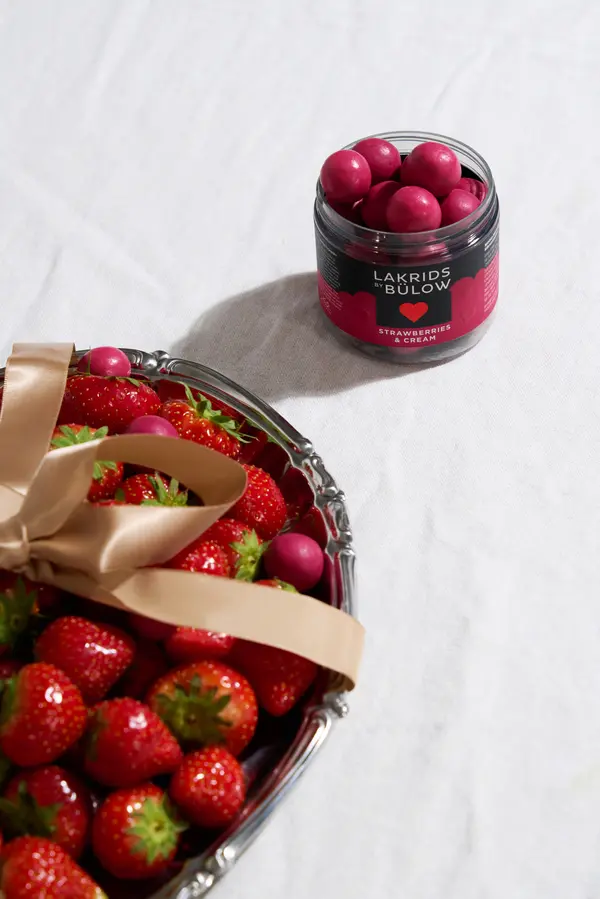 STRAWBERRIES & CREAM - 125G